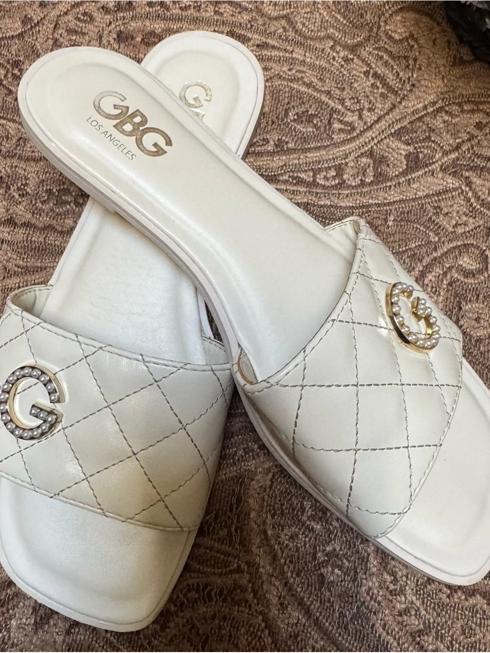 Guess cream quilted